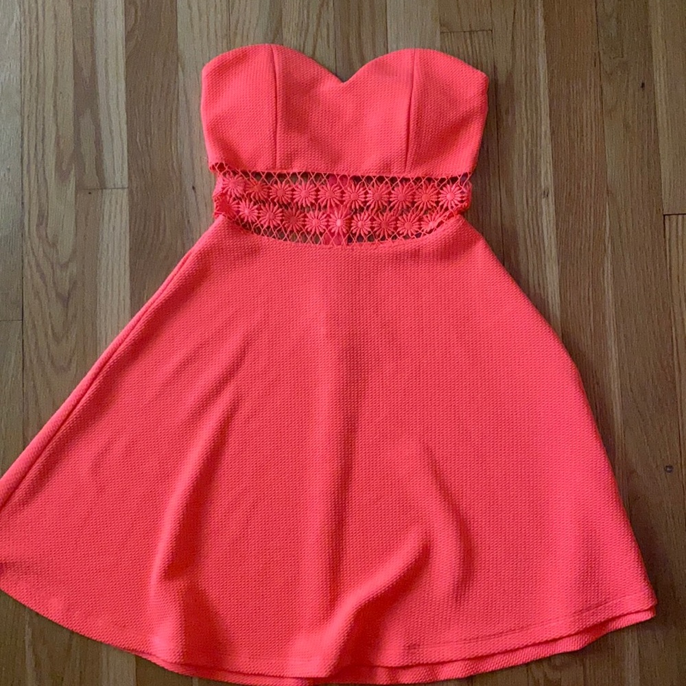 Strapless dress